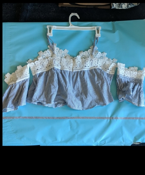 lF Seek the Label crop top off the shoulder Small - Picture 12 of 14